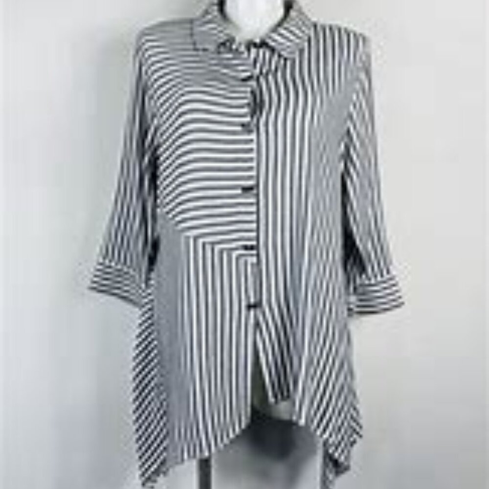 Soft Surroundings Tunic, Medium Gray and White